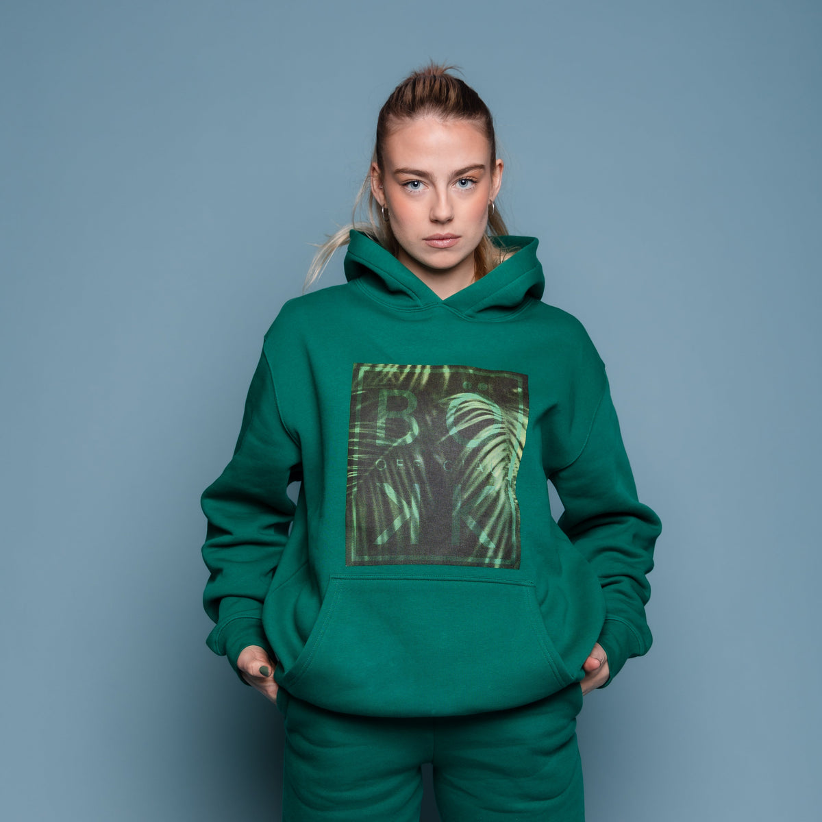 Hoodie in Forest green