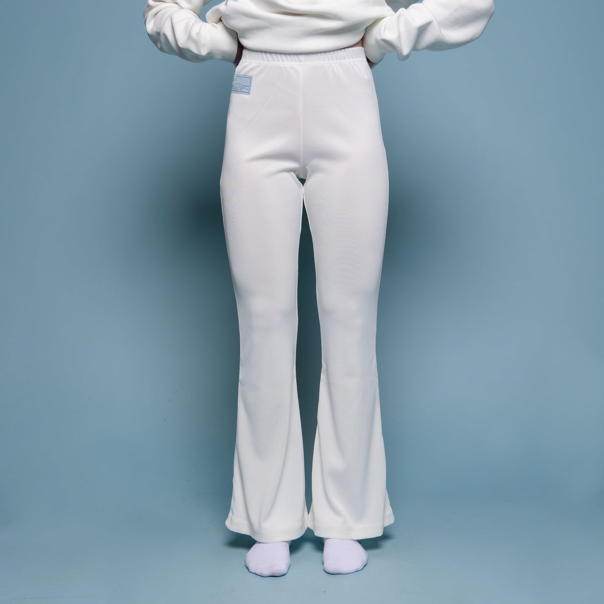 Flared Pants in Glacier white