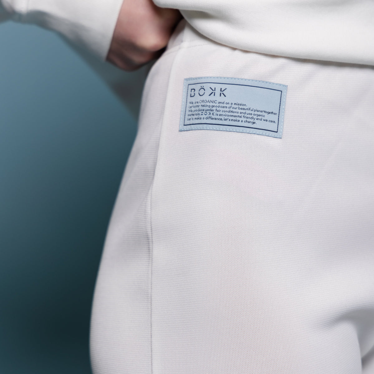 Flared Pants in Glacier white