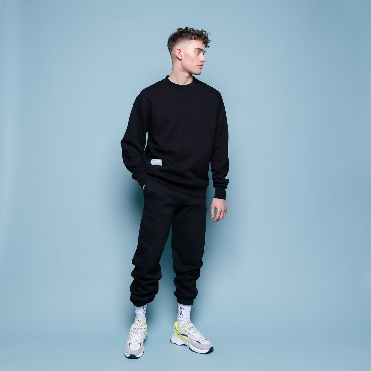 Joggers in Universe black