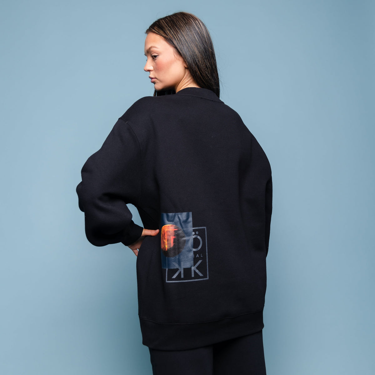 Crew Neck Sweater in Universe black